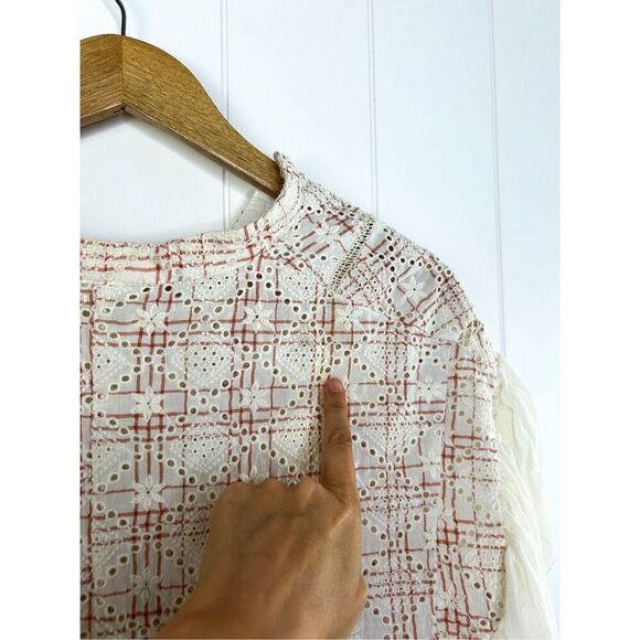 Anthropologie Akemi + Kin Lindy Popover Top Eyelet Embroidery White Pink Flowy S - Picture 14 of 15